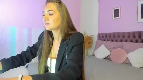 Snapshot of evalaniss chatting on 05-20-26, 03:13 Eva online show from 05-20-26, 03:13