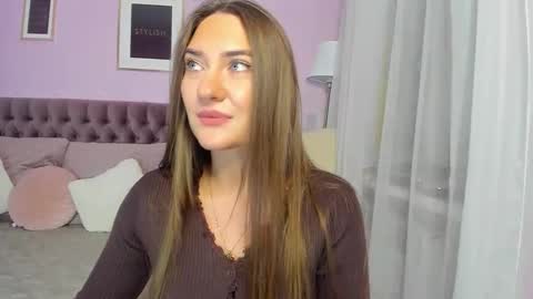 Snapshot of evalaniss chatting on 05-25-26, 03:23 Eva online show from 05-25-26, 03:23
