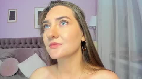 Snapshot of evalaniss chatting on 05-27-26, 05:48 Eva online show from 05-27-26, 05:48