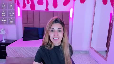 Snapshot of evaloviaa_ chatting on 02-13-25, 01:26 Eva online show from 02-13-25, 01:26