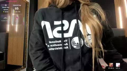 Eva online show from 02-11-26, 01:27