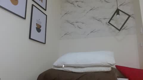 Eva Mills online show from 10-30-25, 09:26