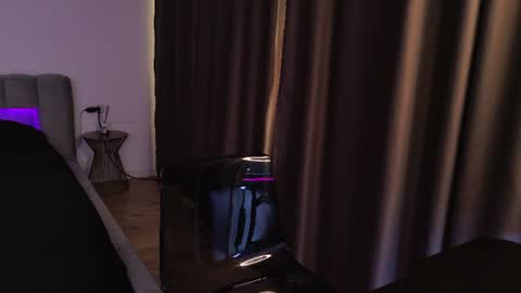 Snapshot of evanew_ chatting on 07-14-26, 04:13 Eva online show from 07-14-26, 04:13