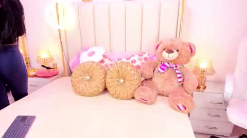 evangelin_ts online show from 11-10-25, 01:54