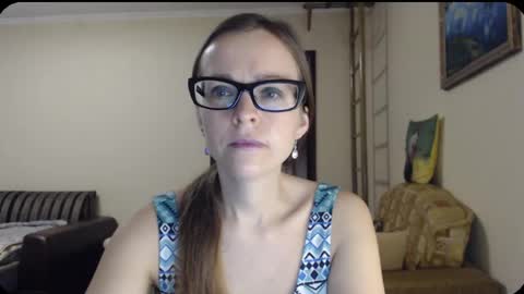 Snapshot of evangeline06 chatting on 12-11-24, 08:26 YourMistress online show from 12-11-24, 08:26