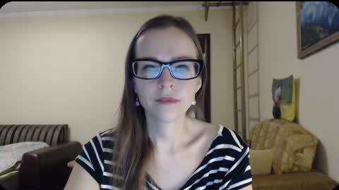 Snapshot of evangeline06 chatting on 12-20-24, 09:32 YourMistress online show from 12-20-24, 09:32