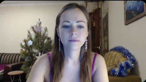 Snapshot of evangeline06 chatting on 01-11-25, 08:43 YourMistress online show from 01-11-25, 08:43
