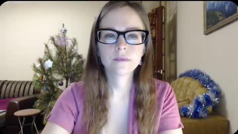 Snapshot of evangeline06 chatting on 01-13-25, 08:37 YourMistress online show from 01-13-25, 08:37