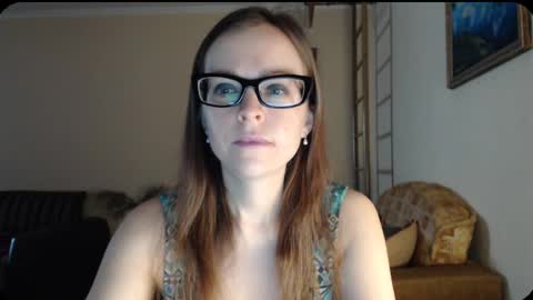 Snapshot of evangeline06 chatting on 01-21-25, 08:08 YourMistress online show from 01-21-25, 08:08
