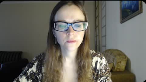 Snapshot of evangeline06 chatting on 02-09-25, 09:05 YourMistress online show from 02-09-25, 09:05