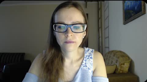 Snapshot of evangeline06 chatting on 02-10-25, 08:42 YourMistress online show from 02-10-25, 08:42