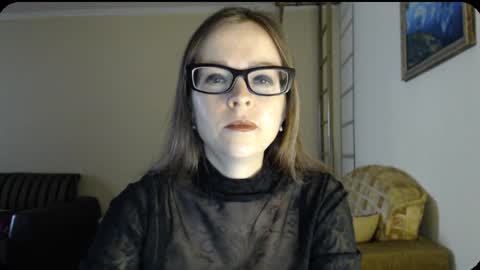 Snapshot of evangeline06 chatting on 02-11-25, 08:37 YourMistress online show from 02-11-25, 08:37