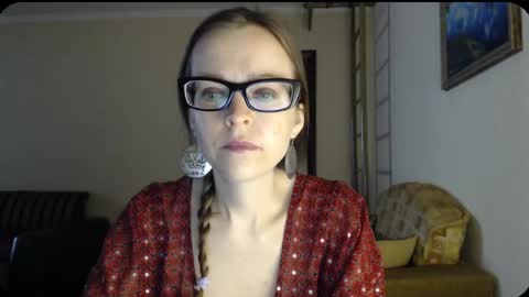 Snapshot of evangeline06 chatting on 02-12-25, 08:38 YourMistress online show from 02-12-25, 08:38