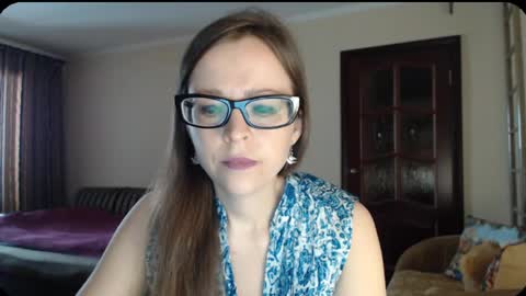 Snapshot of evangeline06 chatting on 03-11-25, 08:30 YourMistress online show from 03-11-25, 08:30