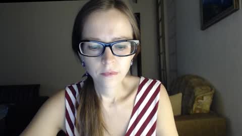 Snapshot of evangeline06 chatting on 09-12-25, 09:20 YourMistress online show from 09-12-25, 09:20