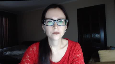 Snapshot of evangeline06 chatting on 10-16-25, 08:59 YourMistress online show from 10-16-25, 08:59