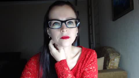 Snapshot of evangeline06 chatting on 10-20-25, 08:48 YourMistress online show from 10-20-25, 08:48