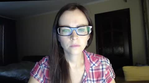 Snapshot of evangeline06 chatting on 10-30-25, 09:22 YourMistress online show from 10-30-25, 09:22