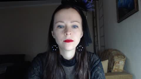 Snapshot of evangeline06 chatting on 11-01-25, 09:33 YourMistress online show from 11-01-25, 09:33