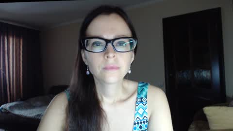 Snapshot of evangeline06 chatting on 11-11-25, 08:58 YourMistress online show from 11-11-25, 08:58