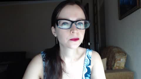 Snapshot of evangeline06 chatting on 11-14-25, 08:35 YourMistress online show from 11-14-25, 08:35
