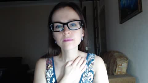 Snapshot of evangeline06 chatting on 11-19-25, 08:58 YourMistress online show from 11-19-25, 08:58