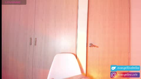 Evangelline online show from 06-01-26, 07:26