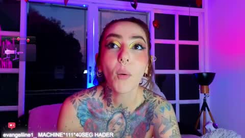 Snapshot of evangelyne1 chatting on 02-14-25, 10:04 Evangelyne online show from 02-14-25, 10:04
