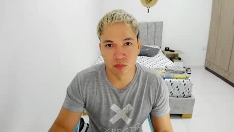 Snapshot of evans_king chatting on 05-29-26, 08:45 Evan online show from 05-29-26, 08:45