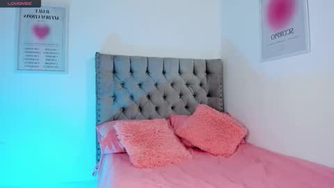 Snapshot of evaolimpo chatting on 11-06-25, 08:21 Eva Olimpo online show from 11-06-25, 08:21