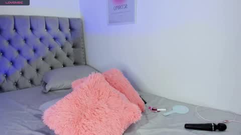 Snapshot of evaolimpo chatting on 11-14-25, 10:51 Eva Olimpo online show from 11-14-25, 10:51