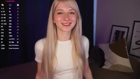 Eva online show from 09-26-25, 07:34