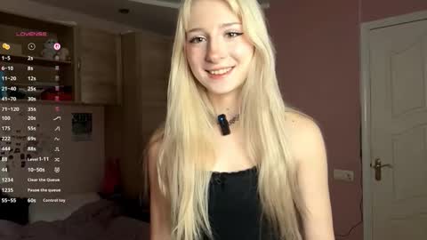 Eva online show from 11-19-25, 09:31