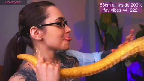 Eva online show from 04-22-26, 02:14