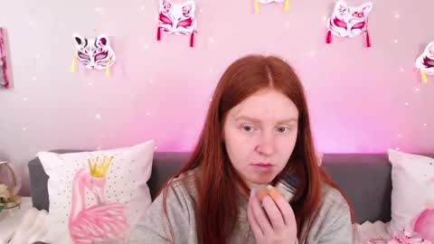 Snapshot of evarey_ chatting on 05-15-26, 04:19 Adelina online show from 05-15-26, 04:19
