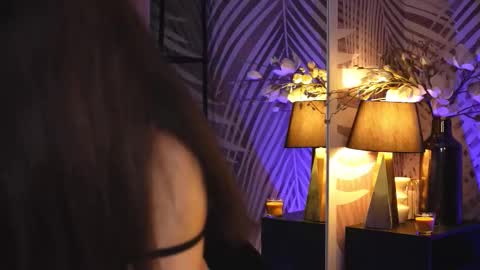 Snapshot of evarhea chatting on 11-04-25, 04:00 EvaRhea online show from 11-04-25, 04:00