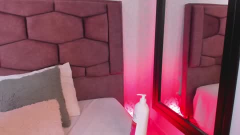 EVARITZ online show from 12-20-24, 01:03