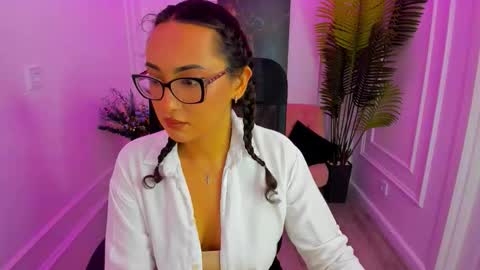 evasarazardje online show from 09-15-25, 04:23