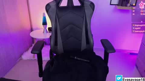 Snapshot of evasavage chatting on 02-25-25, 10:50 EVA SAVAGEIm recovering from surgery. Ill see you in a couple of weeks. online show from 02-25-25, 10:50