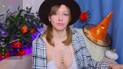 Snapshot of evashiny_ chatting on 10-30-25, 04:47 Eve online show from 10-30-25, 04:47