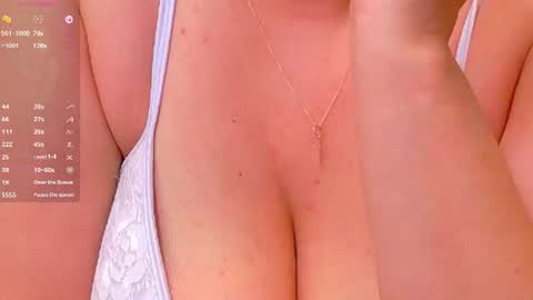 Snapshot of evasinclairr chatting on 06-28-26, 04:18 evasinclairr online show from 06-28-26, 04:18