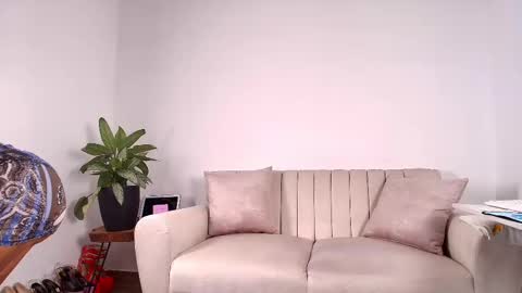  EVA LUNA online show from 02-24-25, 07:09