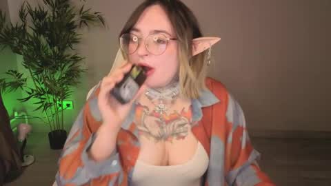 EvaTheWitcher online show from 05-27-26, 08:44