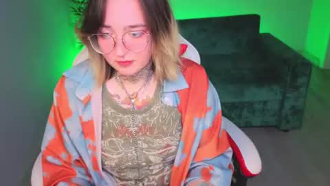 EvaTheWitcher online show from 07-16-26, 02:06