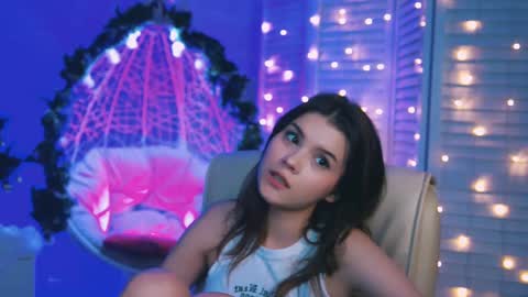 Snapshot of evathopson chatting on 12-14-24, 05:14 Eva next stream - - 1600 UTC2000 online show from 12-14-24, 05:14