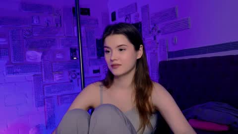 Snapshot of evathopson chatting on 02-06-25, 03:20 Eva next stream - - 1600 UTC2000 online show from 02-06-25, 03:20