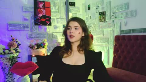 Snapshot of evathopson chatting on 02-14-25, 03:05 Eva next stream - - 1600 UTC2000 online show from 02-14-25, 03:05