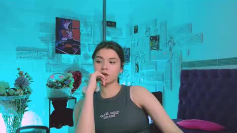 Snapshot of evathopson chatting on 03-01-25, 03:38 Eva next stream - - 1600 UTC2000 online show from 03-01-25, 03:38