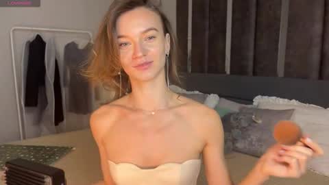 Eva online show from 12-17-25, 01:22