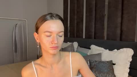 Eva online show from 12-21-25, 01:13